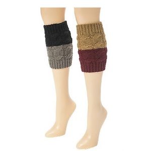 NWOT Mukluks Two Tone Boot Toppers